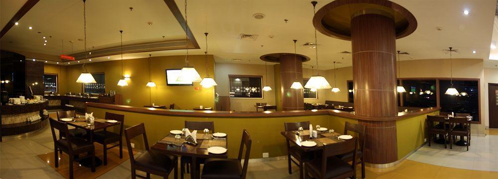 Ahmedabad Vastrapur Otel Dış mekan fotoğraf